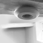 PIR-sensor monteret i loft indend�rs