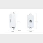 M�l og dimensioner for hvid iBeacon-sender, 94 x 38 x 18 mm, set fra to vinkler