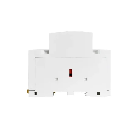 Kontaktor 4P 4NO 63A set nedefra med klemmer
