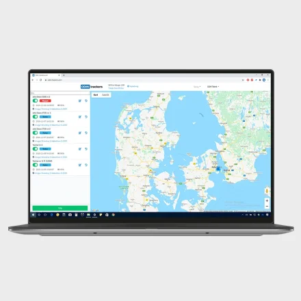 Odin trackers online platform vist p� laptop med kort over Danmark