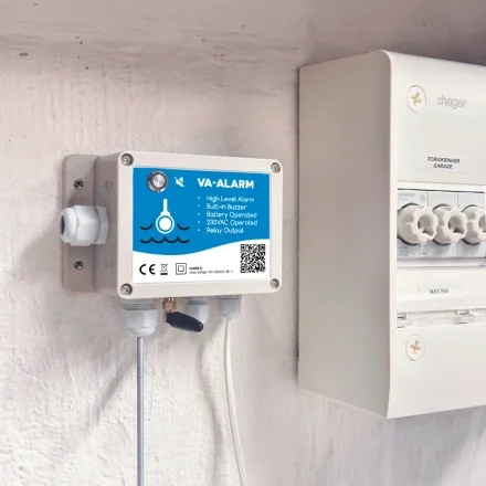 Vandalarm monteret p� v�g ved sikringsskab i bryggers